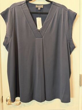 Premise Navy V-Neck Cap Sleeve Top